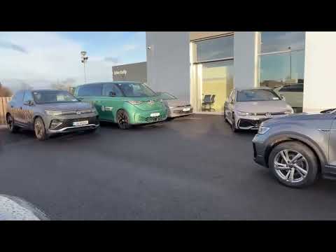 Volkswagen T-Roc *AUTO* R-Line 1.5 TSI 150HP *LEAT - Image 2