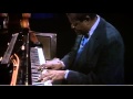 Oscar Peterson Trio  "Wave" (A.C.Jobim)