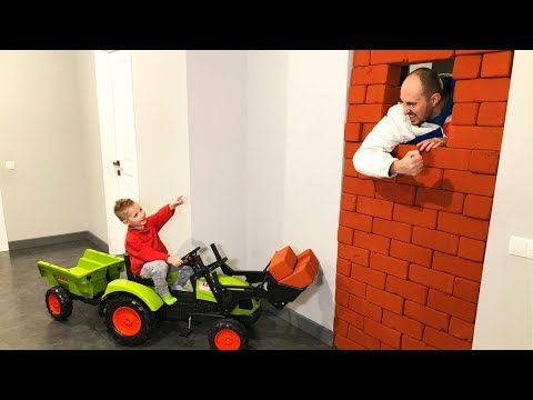 Baby РАЗЫГРАЛ папу кирпичами !!! Unboxing And Assembling The POWER Wheel Ride on Tractor Buldozer!