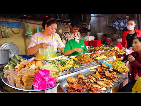 Breakfast Market for Garment Factory at Veng Sreng Boulevard, Phnom Penh