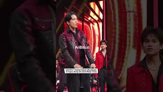 Download lagu Arbil DA 7 sings 'Erase Me' with enthusiasm. 'Don't do it, Melly will miss you later.' mp3