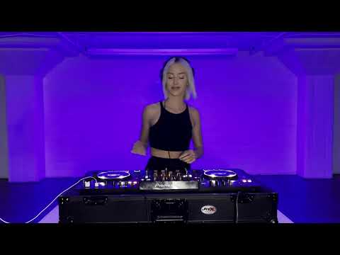 ARi - Metasin Live Series Ep. 001 [Melodic Techno Progressive House Mix]