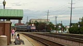 preview picture of video 'Metra 159 pulls Metra in Wheaton'