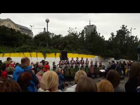 Zespół "MAZOWSZE" Warszawa Metro Centrum 23.09.2016 -Jak przygoda to tylko w Warszawie