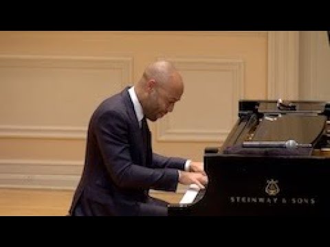 Aaron Diehl, Piano