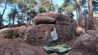 Video thumbnail of La rodilla de Luxor, 6a. Albarracín