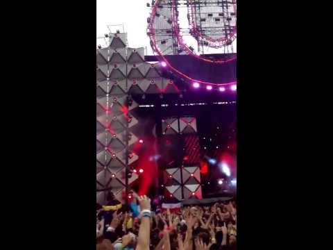 UMF 2013 Swanky Tunes vs Hard Rock Sofa One last time