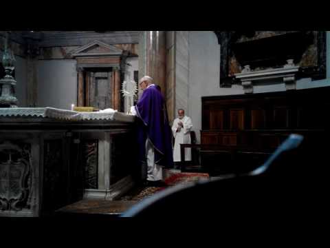 Benedizione EUCARISTICA. Don Renzo Lavatori. Basilica sant'Anastasia Roma. 11 marzo 2017.