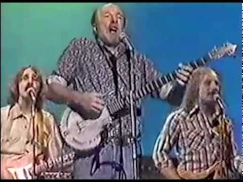 Pete Seeger & Arlo Guthrie - You Gotta Walk That Lonesome Valley