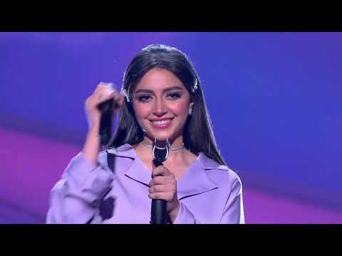 لما عيني بتلمع كده وانا بغني يبقا ورا اللي بغنيه احساس كبير 🤍 مشاعر -ً شيرين عبدالوهاب