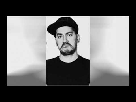 Zoo di 105 del 17/09/15 - la grande mente