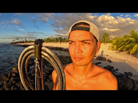 Spearfishing Deep Hawaii Reef To Feed The Girls