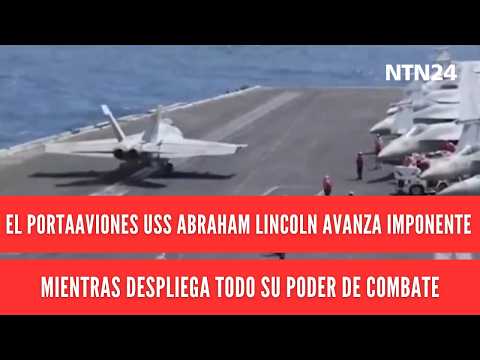 El portaaviones USS Abraham Lincoln avanza imponente mientras despliega todo su poder de combate