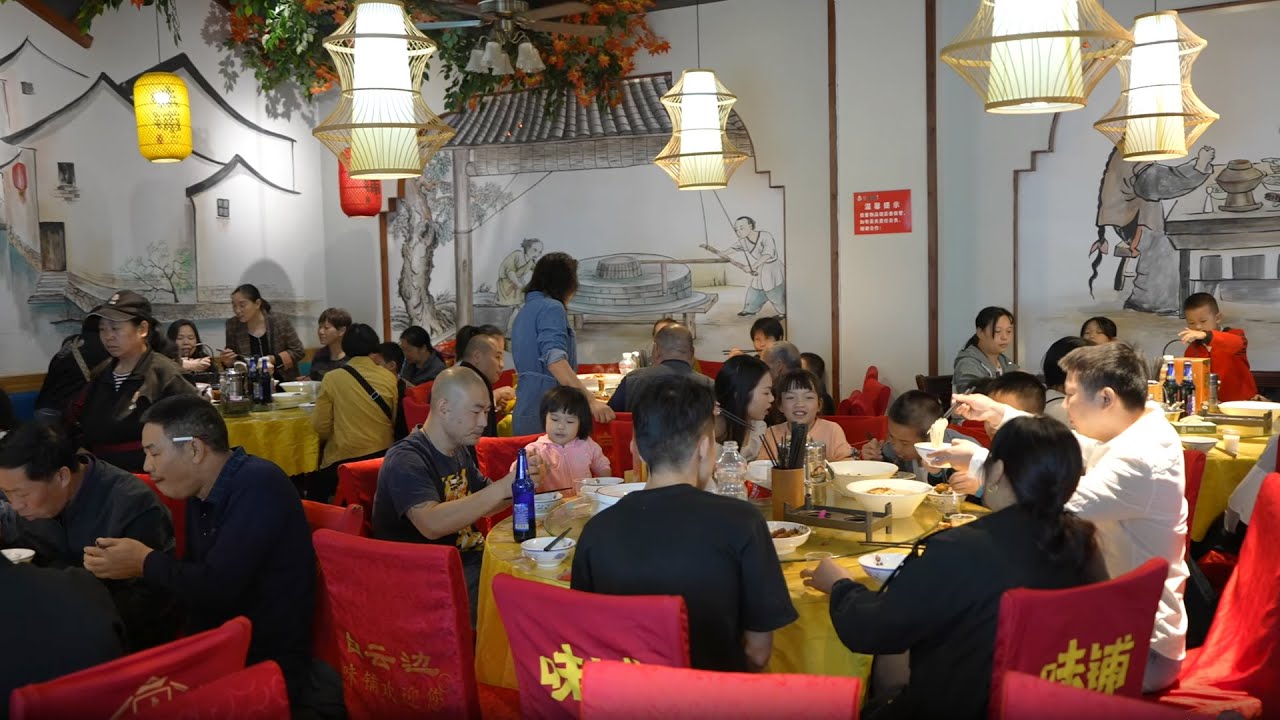 ⚔️中國美食地圖裂成兩半了？南北方美食合輯🏮！