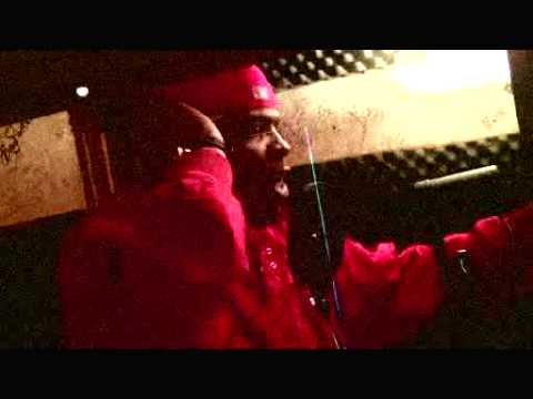 "CANT CONTROL THEM" MESSY MARV DISS SMOKE FEAT. SLEZE HAWKIE TURF AND CURTTHROAT