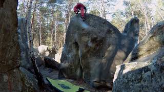 Video thumbnail of Le Tire-Bouchon, 5+. Fontainebleau