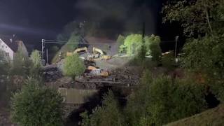 Frana in Valle Aurina, ruspe al lavoro. Impiegati 150 soccorritori per ripristinare l'accesso al ...