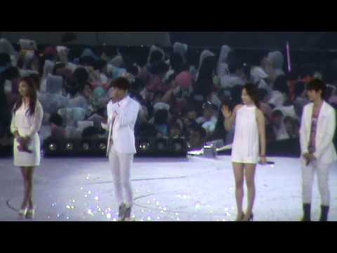 [FANCAM][2012년08월18일 - SMTOWN SEOUL]  SMTOWN Artist - Dear My Family.MPG