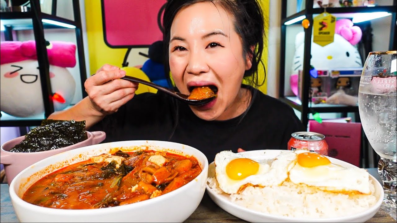 My Father-in-Law Makes the BEST Kimchi Stew Ever l Mukbang 