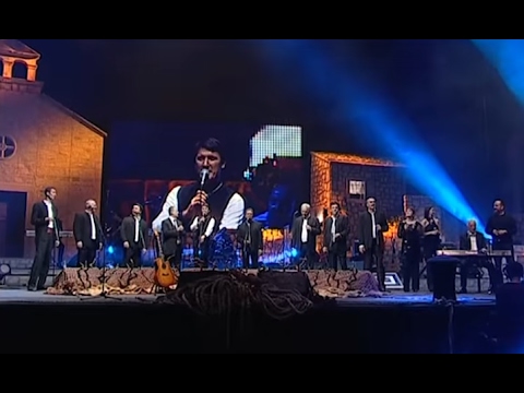 KALELARGA - T. Bralić i klapa Intrade  - ARENA ZAGREB 08.12.2011.