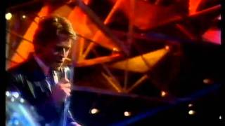 Robert Palmer - Looking for Clues