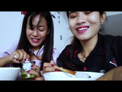 Breakfast With My Sister - Beef And Pork Intestine Noodle Soup