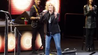 "Stop Draggin My Heart Around" Stevie Nicks & Chrissie Hynde@Philadelphia 11/20/16