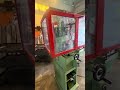 Riproduci video