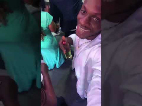 Malandra" LINEGRAS"O próprio autor da MÚSICA CANTANDO."susseço internacional"LINEGRAS