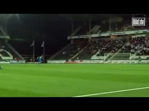 Wahnsinn Kopfballtor aus 57 Metern Header from 57 Meters World Record