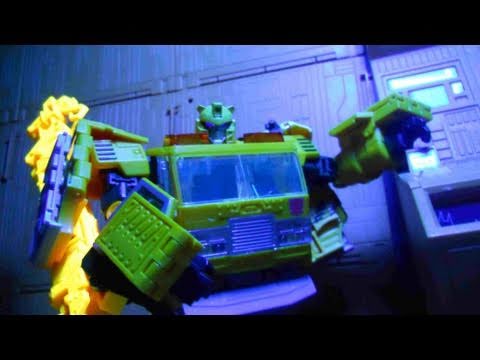 OPTIMUS PRIME reviews Grapple