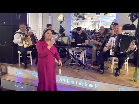 Estera Fardi -E Prezent in Adunare Nunta David și Maria