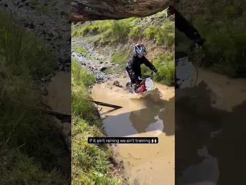 #osetbike #bike #girlrider #oset #trialsbiking #trials #enjoytheride #trialsbike #mtblife #mtblove