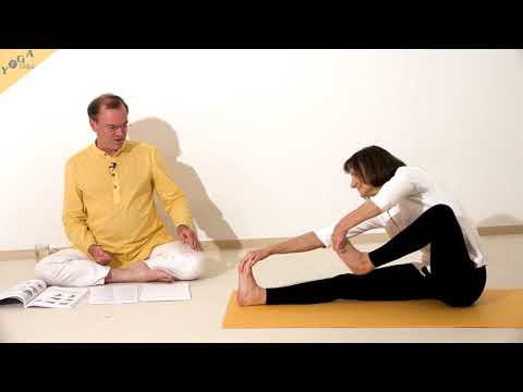 Pfeil-und-Bogen-Haltung mit Fingern um die Zehen - Yoga Asana Lexikon