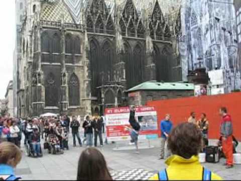 Fatboy Slim - Right here right now (Remix) // Studienfahrt Wien 09