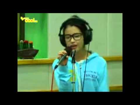 [IU Live] 110419 아이유(IU) - Kiss Me