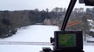 preview picture of video 'Cockpit view of landing at Bibury Court Hotel in the snow'