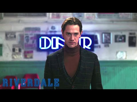 Riverdale - 6x17 - Percival controla la mente de los trabajadores