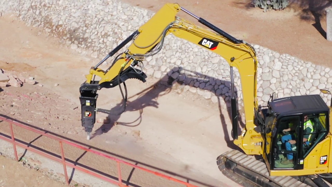 Cat® B8 Hammer and 309CR at Work