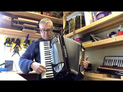 Excelsior piano accordion demo