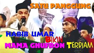 Download lagu Mama Ghufron on the same stage as Habib Umar Peuruan mp3