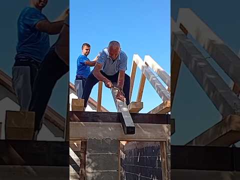 Pokivanje rogova na garaži 🏠 #house #bulding #majstor #gradnja #fyp #fouryoupage