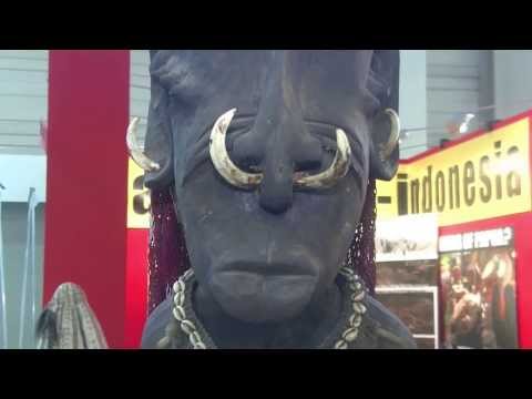 ITB 2014 Impressionen: Beauty (Menschen und Aussteller)