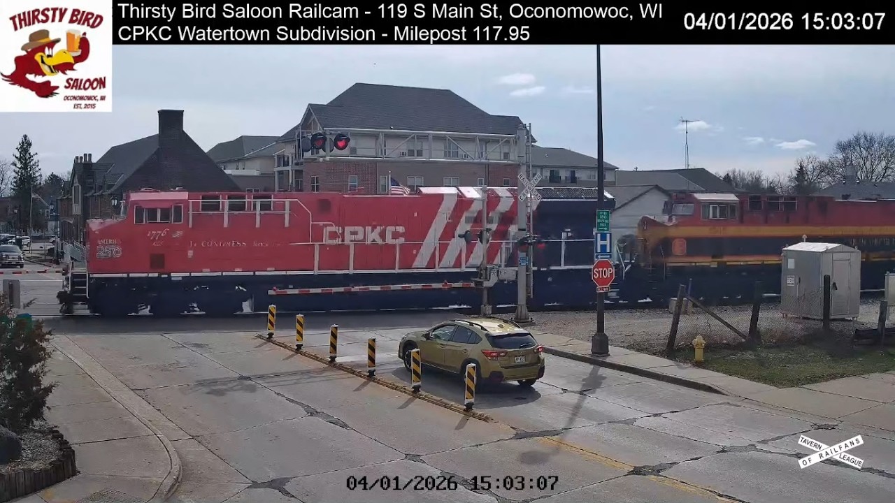 Live webcam view of Thirsty Bird Saloon Railcam
