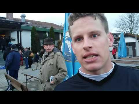 Florian Bittner So feiert der TSV Eching nach dem Derbysieg gegen den VfB Hallbergmoos