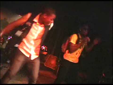 Antoine G Perfoming Live at Bajas