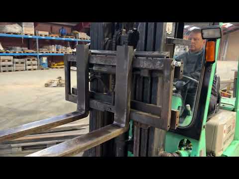 Video: Mitsubishi FD25 truck 1