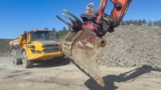 Escavatore cingolato Hitachi ZX225USLC-3 in vendita - Immagine 4 | Machineryline IT Escavatore cingolato Hitachi ZX225USLC-3 | Immagine 4 - Machineryline