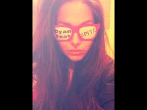 Dyan Hook feat. Spite - Fremdschämen pur (prod. by Amplitude)