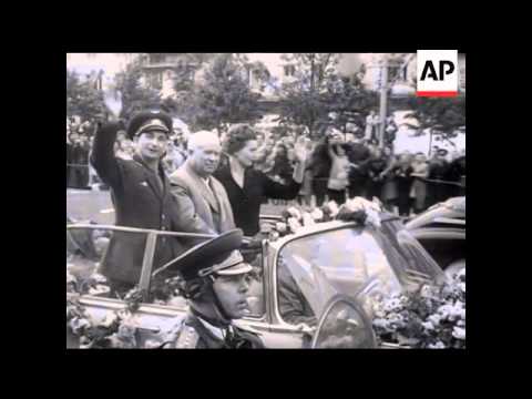 WOMEN ASTRONAUT RETURNS   - NO SOUND